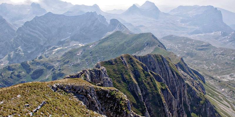 解锁广州汽车旅行新玩法：3条绝美自驾路线与实用全攻略
